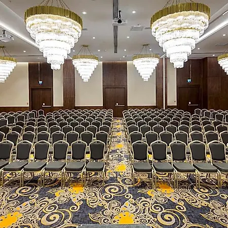 Dedeman Kartepe Kocaeli מלון